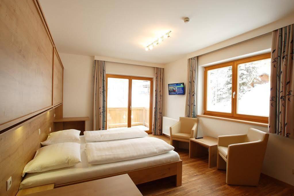 Familien & Wohlfuhlhotel Johanneshof Saalbach-Hinterglemm Exterior photo
